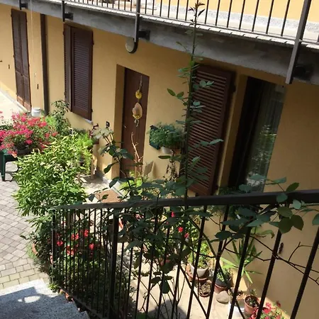 B&B Il Portico Del Conte Bed & Breakfast *